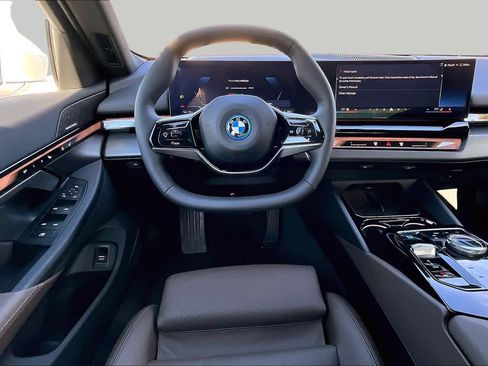 Certified 2024 BMW i5 eDrive40i w/ M Sport Package RWD image 5