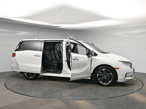 Used 2023 Honda Odyssey Elite image 49