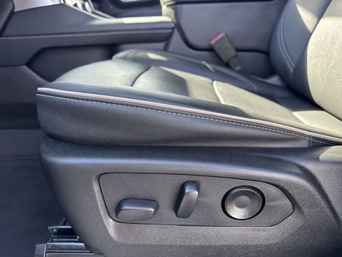 Used 2024 Chevrolet Tahoe Premier image 13