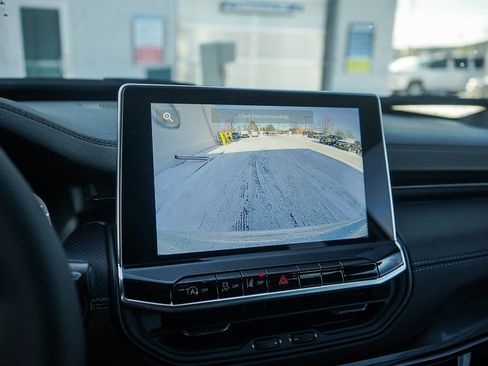 New 2026 Jeep Compass Latitude image 25