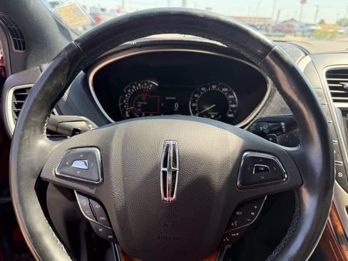 Used 2017 Lincoln MKX Reserve AWD/4WD image 24