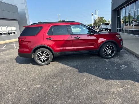 Used 2016 Ford Explorer Sport w/ Equipment Group 401A AWD/4WD image 7