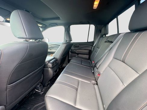 Used 2025 Honda Ridgeline TrailSport image 25