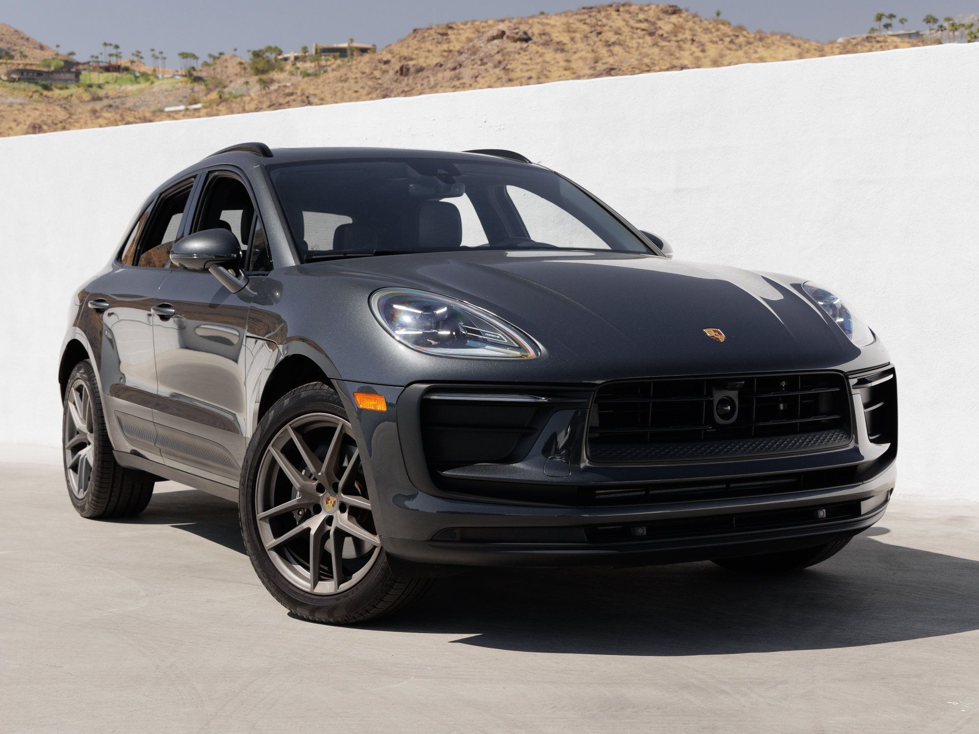Certified 2026 Porsche Macan AWD/4WD image 9