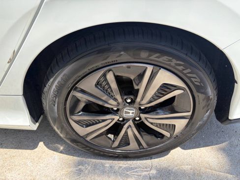 Used 2017 Honda Civic EX image 19