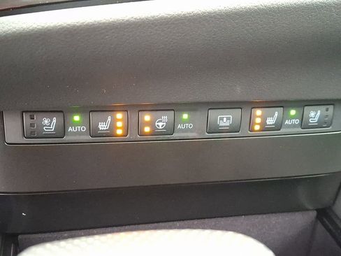 Used 2024 Lexus ES 300h F Sport image 24