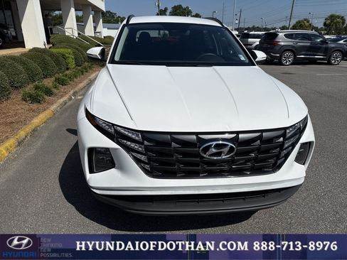 Certified 2023 Hyundai Tucson SEL AWD/4WD image 6