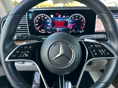 Used 2025 Mercedes-Benz GLE 350 GLE 350 4D Sport Utility 4MATI image 31