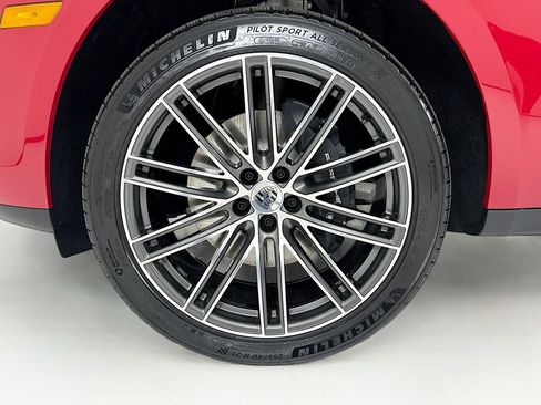 New 2026 Porsche Macan image 34