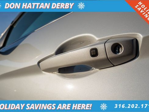 Used 2022 Mitsubishi Eclipse Cross SE image 38