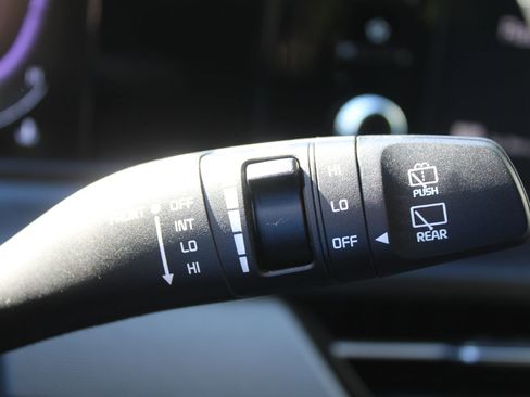 Certified 2026 Kia Seltos LX AWD/4WD image 30