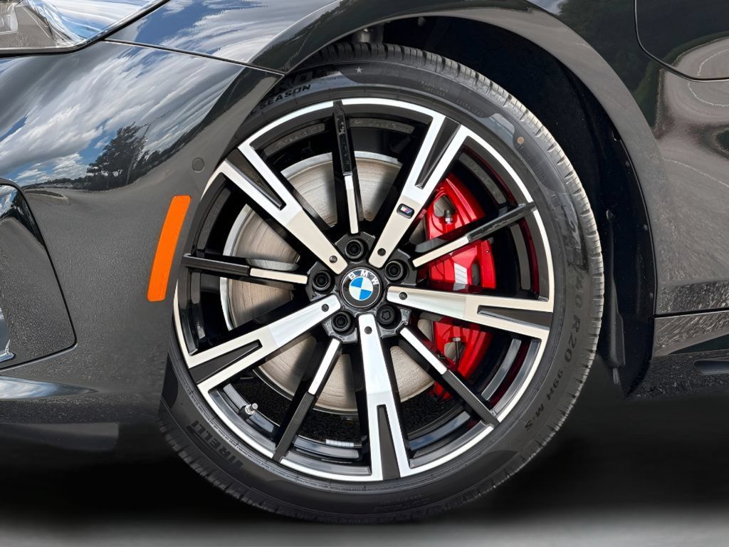 New 2027 BMW 550e xDrive w/ Premium Package AWD/4WD image 27