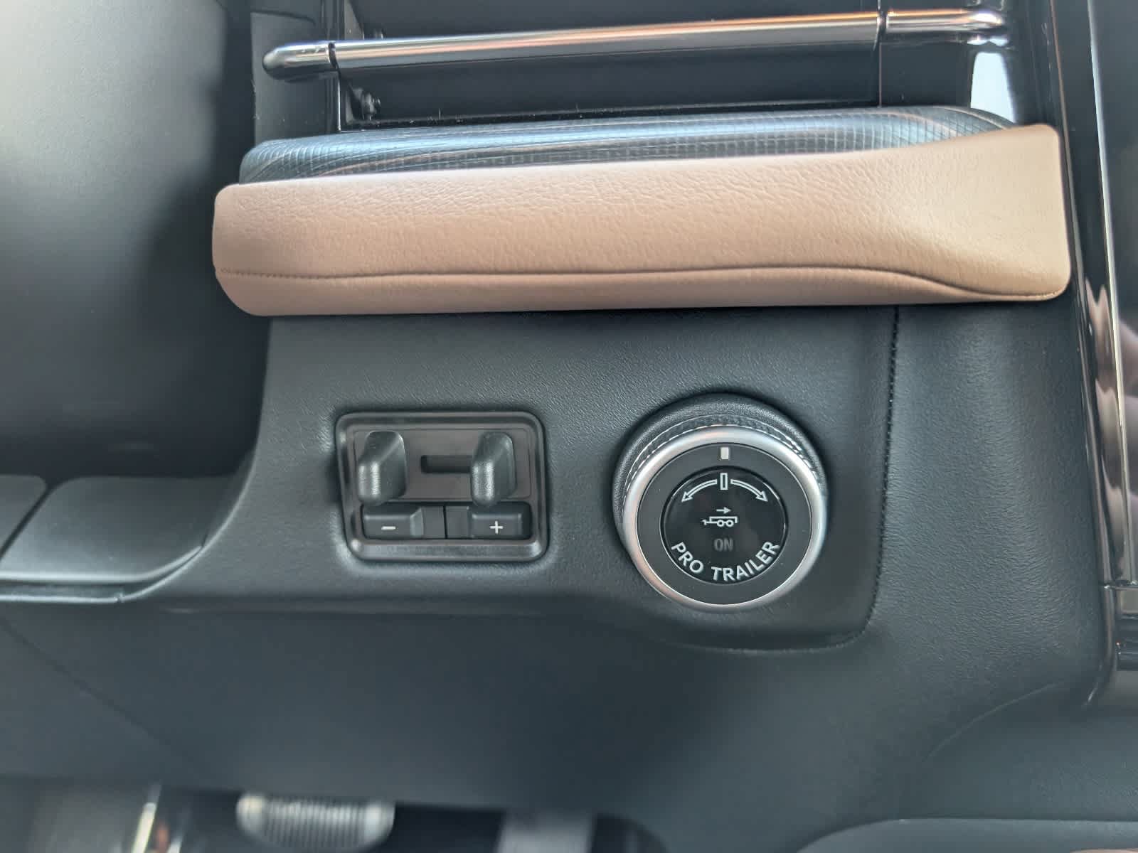 Used 2027 Lincoln Navigator Black Label AWD/4WD image 32