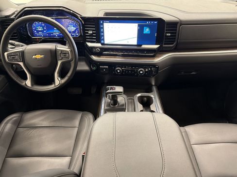 Used 2025 Chevrolet Silverado 1500 LT w/ Z71 Off-Road Package AWD/4WD image 15