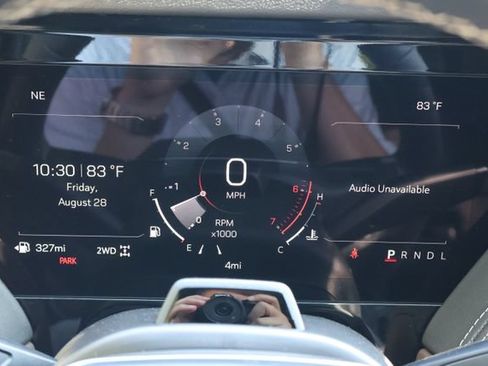 New 2026 GMC Yukon Denali Ultimate w/ LPO, Floor Liner Package AWD/4WD image 9