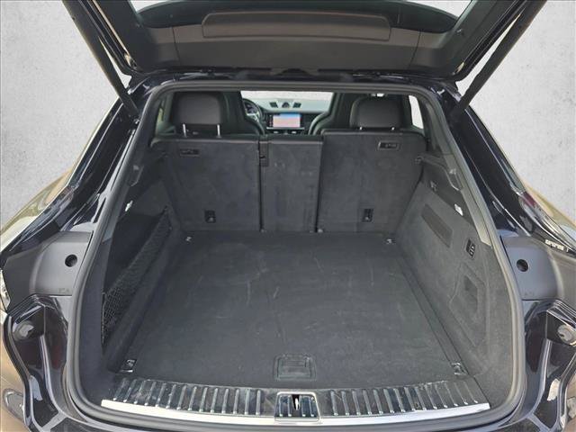 Used 2022 Porsche Cayenne Coupe AWD/4WD image 6