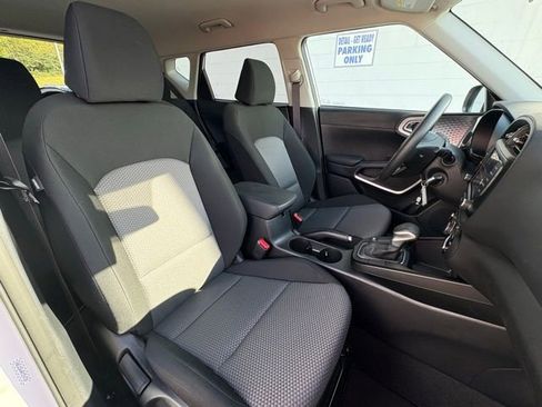 Used 2024 Kia Soul LX w/ Option Group 015 image 26