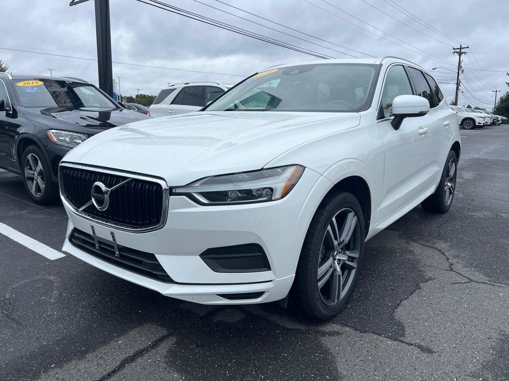Used 2020 Volvo XC60 T6 Momentum w/ Protection Package Premier AWD/4WD image 1