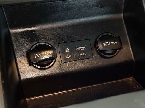 Used 2020 Hyundai Elantra SEL image 28