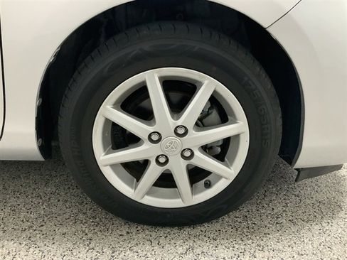 Used 2013 Toyota Prius C Three FWD image 13