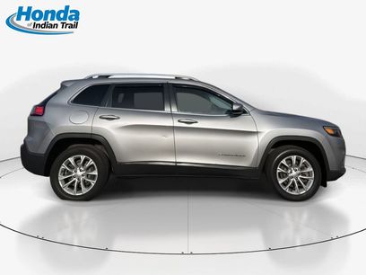Used 2019 Jeep Cherokee Latitude w/ Popular Appearance Group