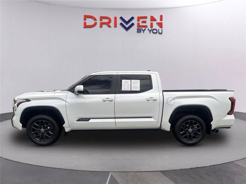Used 2024 Toyota Tundra Platinum AWD/4WD image 7