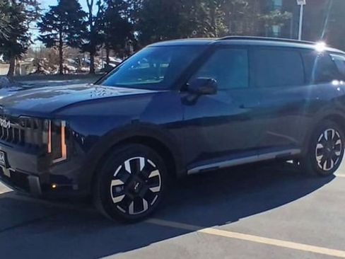New 2027 Kia Telluride S image 7