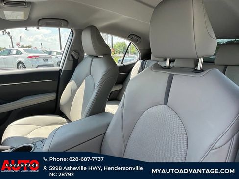 Used 2023 Toyota Camry XLE FWD image 8