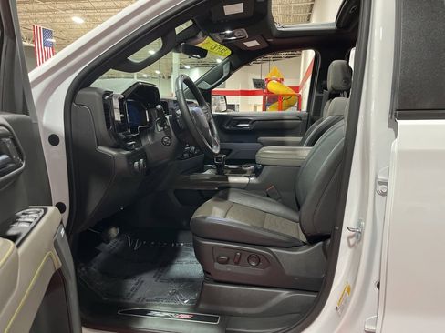 Used 2023 Chevrolet Silverado 1500 ZR2 w/ ZR2 Bison Edition image 10