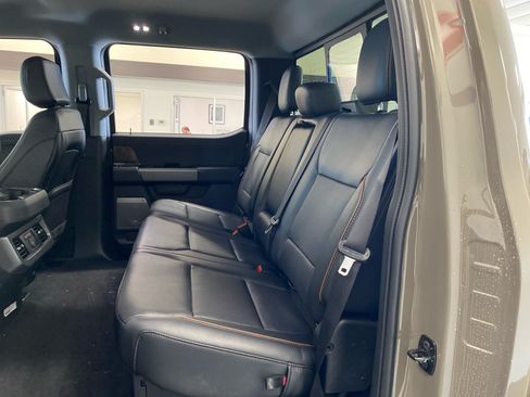 New 2026 Ford F250 Lariat w/ Chrome Package AWD/4WD image 9