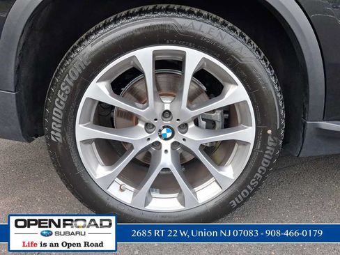 Used 2024 BMW X5 xDrive40i w/ Premium Package AWD/4WD image 12