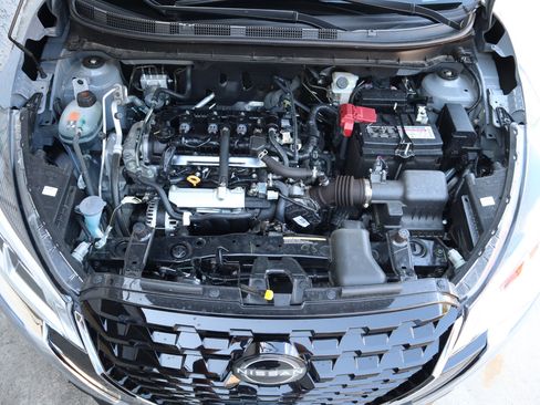 Used 2024 Nissan Kicks SV image 12