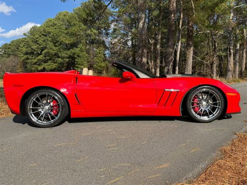 Used 2012 Chevrolet Corvette Grand Sport w/ 3LT Preferred Equipment Group image 41