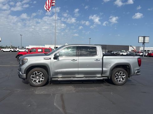 Used 2024 GMC Sierra 1500 SLT w/ SLT Premium Plus Package AWD/4WD image 2