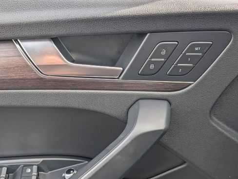 Used 2022 Audi Q5 2.0T Premium image 35