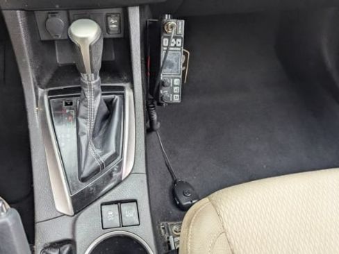 Used 2014 Toyota Corolla LE FWD image 35