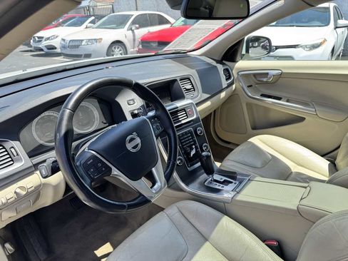 Used 2012 Volvo S60 T5 w/ Climate Pkg FWD image 32
