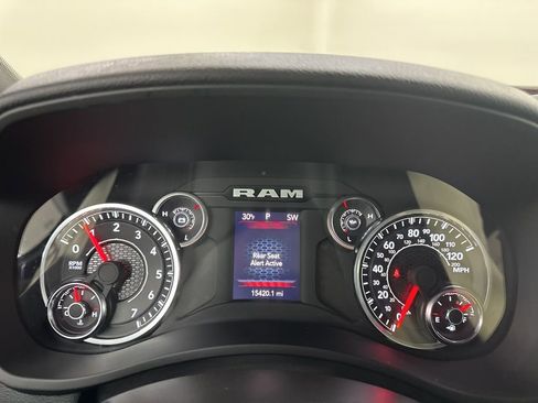 Used 2024 RAM 2500 Big Horn w/ Bed Utility Group image 38