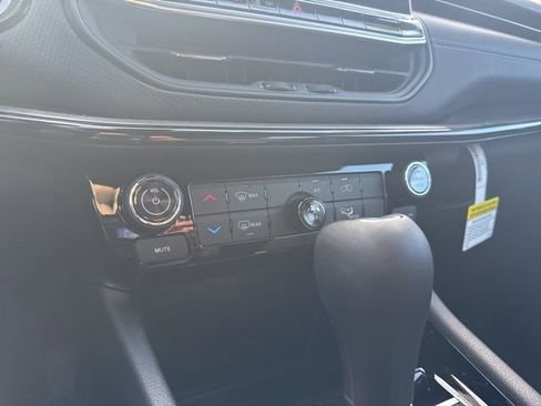 New 2026 Jeep Compass Latitude image 26