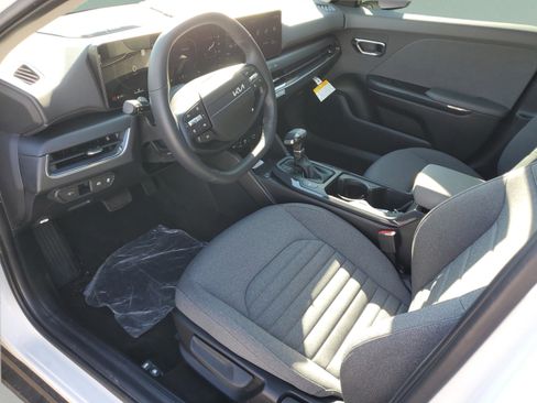 New 2025 Kia K4 EX FWD image 23