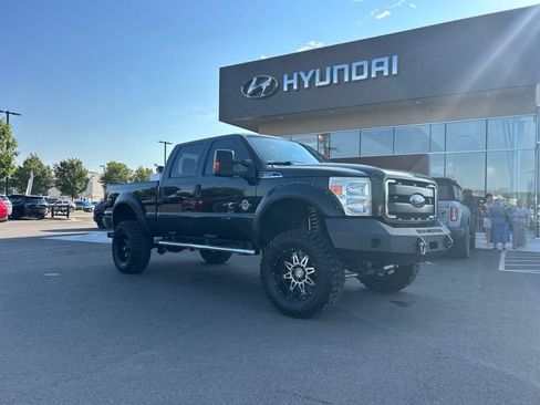 Used 2016 Ford F250 XLT w/ XLT Value Package AWD/4WD image 3