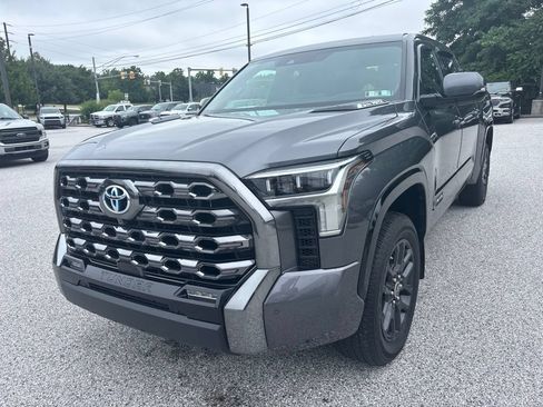 Used 2023 Toyota Tundra Platinum AWD/4WD image 11