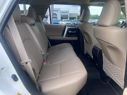 Used 2022 Toyota 4Runner Limited AWD/4WD image 10