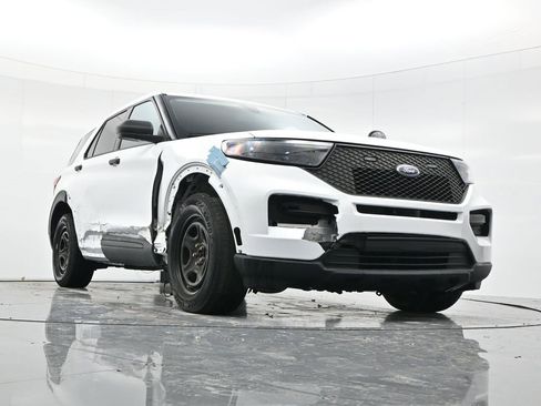 Used 2020 Ford Explorer 4WD Police Interceptor w/ Ready For The Road Package image 48