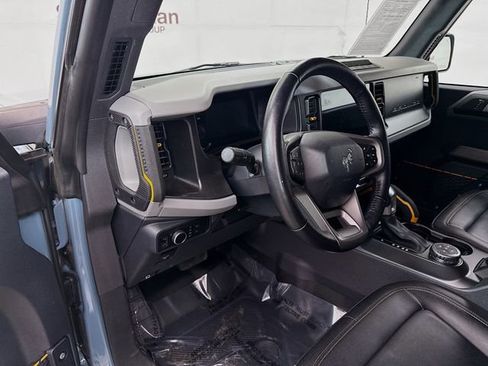 Used 2023 Ford Bronco Badlands image 9