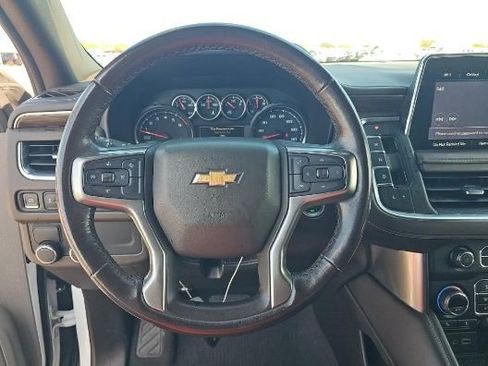 Used 2021 Chevrolet Suburban LT image 6
