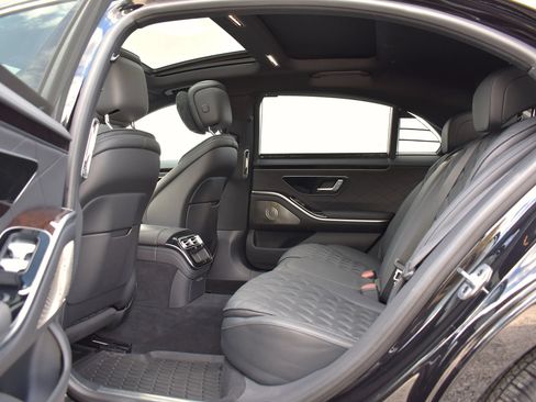 Used 2024 Mercedes-Benz S 500 4MATIC image 49