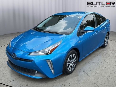 Used 2021 Toyota Prius LE AWD/4WD image 3