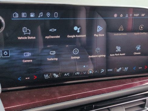 New 2026 Chevrolet Traverse RS w/ LPO, Floor Liner Package AWD/4WD image 16