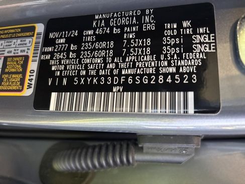 Certified 2025 Kia Sportage EX image 29